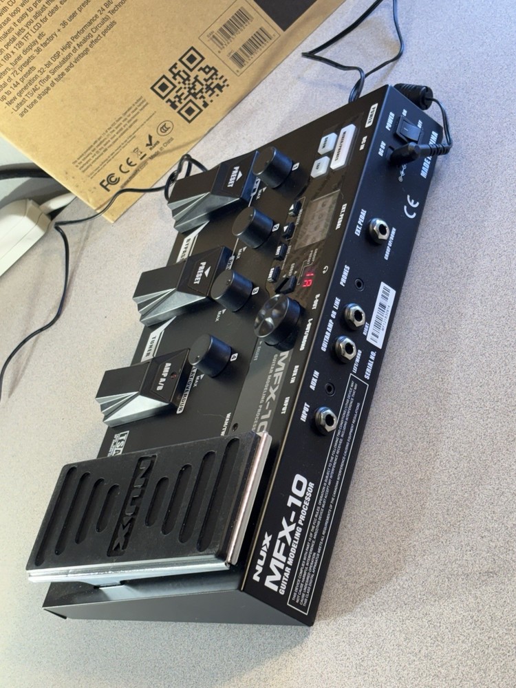 NUX MFX-10 Multi-Effects Processor Effects Pedal