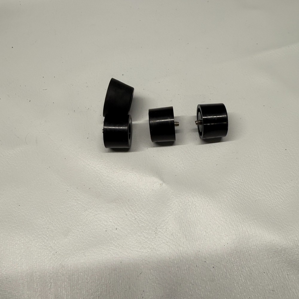 Marantz 1060 Bottom Feet