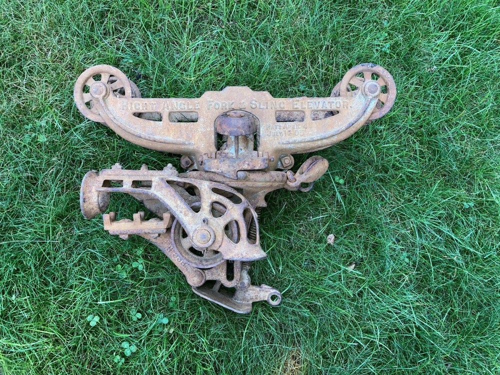 Antique Cast Iron Right Angle Fork & Sling Elevator Hay Unloader Trolley Pulley