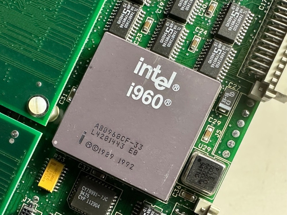 Cyclone Microsystems CVME964 i960 VME CPU Board