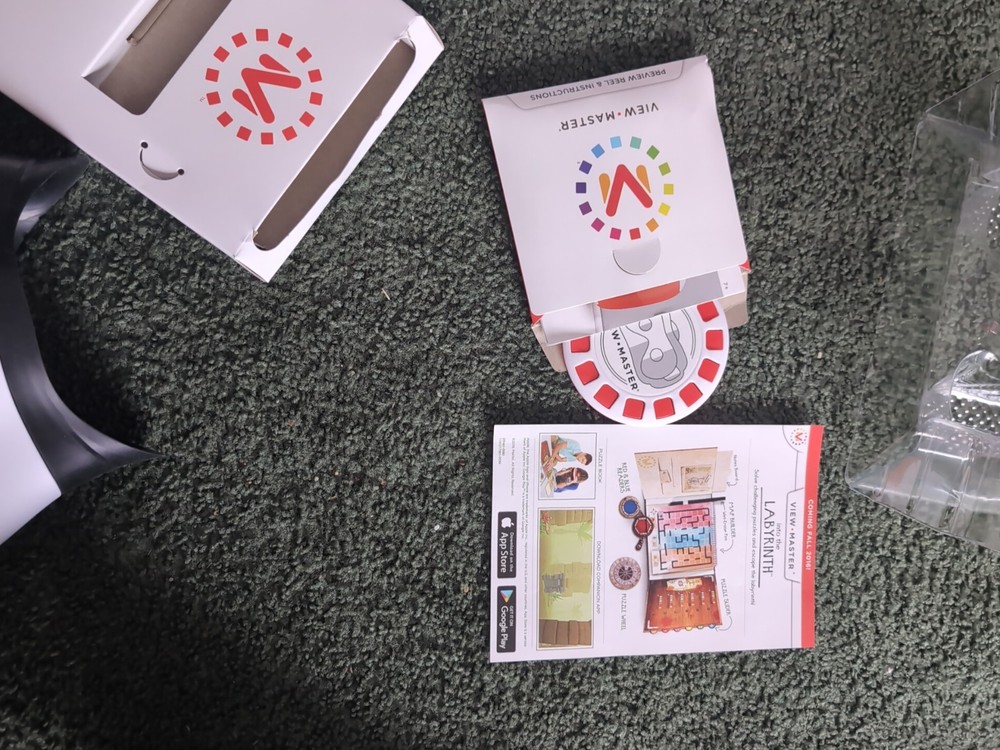 Mattel - View-Master Virtual Reality Starter Pack Plus Bonus Destination Pack