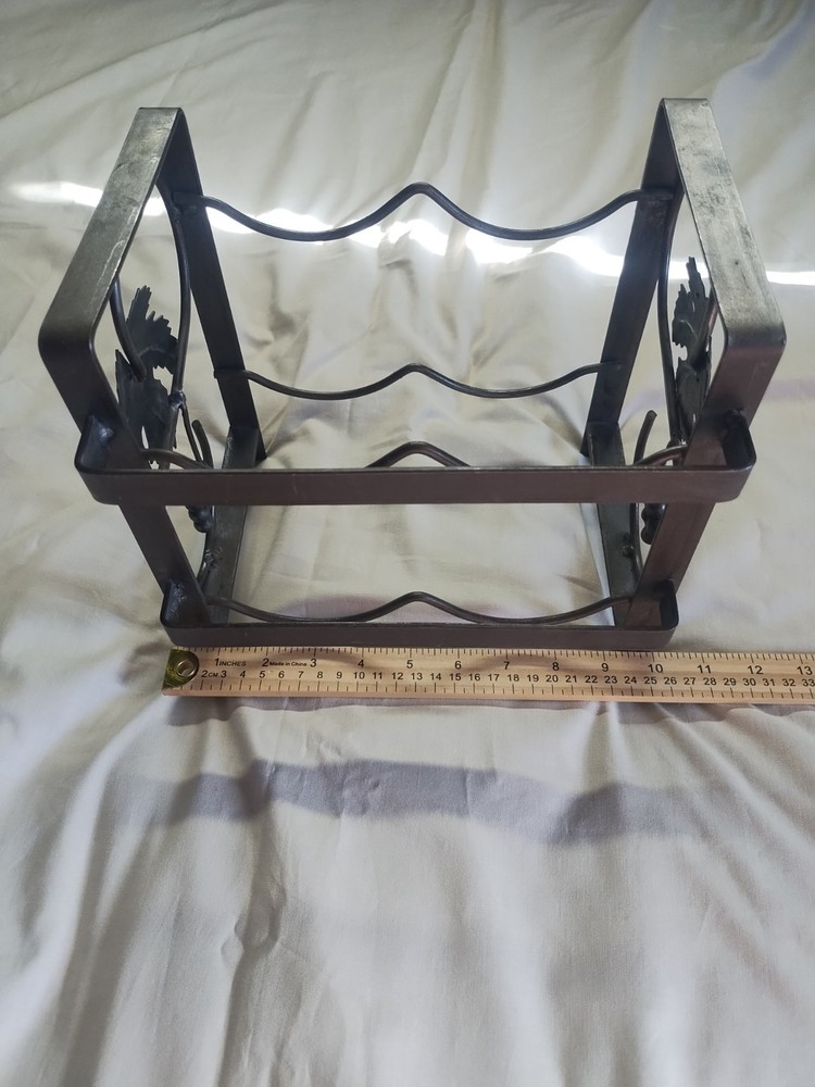 Metal Wine Rack Grapevine Design Holds 4 Bottles