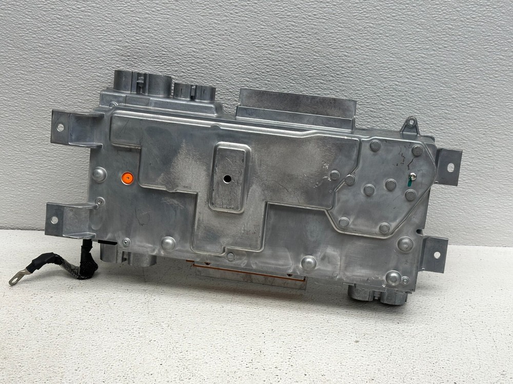 2012-2016 TESLA MODEL S REAR HIGH VOLTAGE JUNCTION BOX OEM