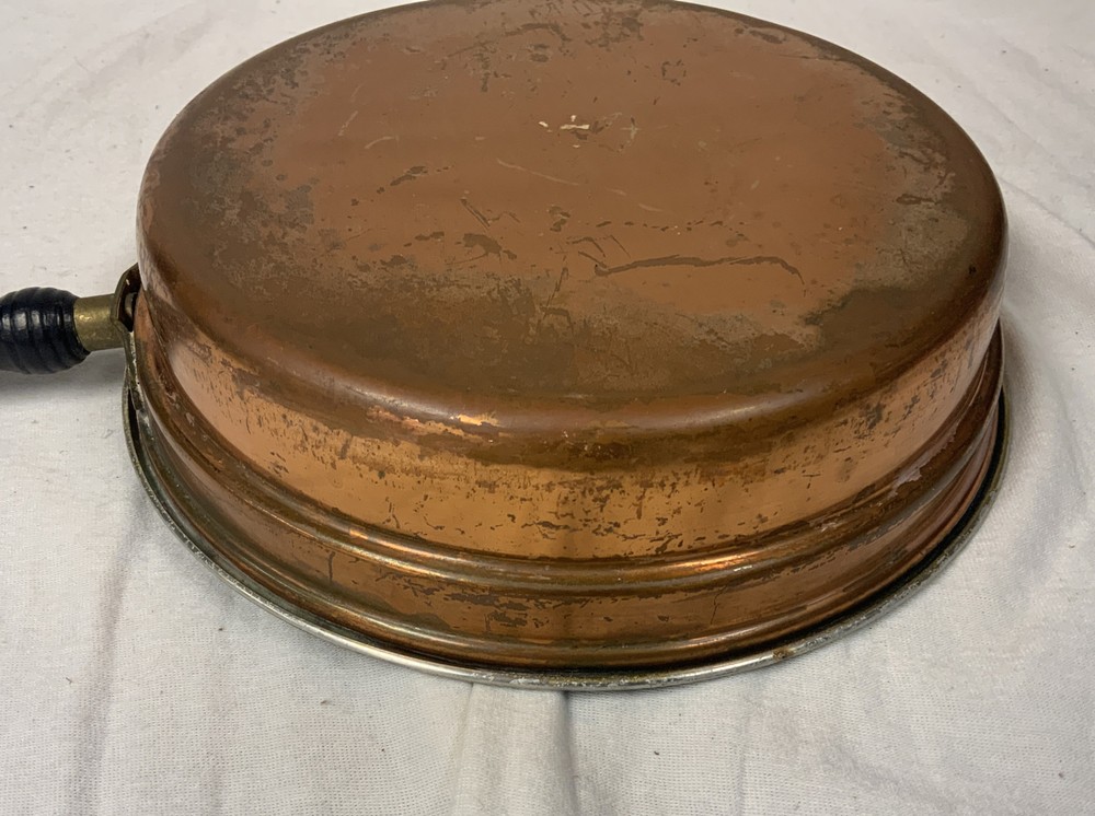 Copper Pan Insert, Wooden Handle - 9.5 in Diameter