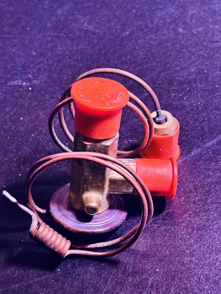 Borg Warner Kysor Valve Assembly 404073
