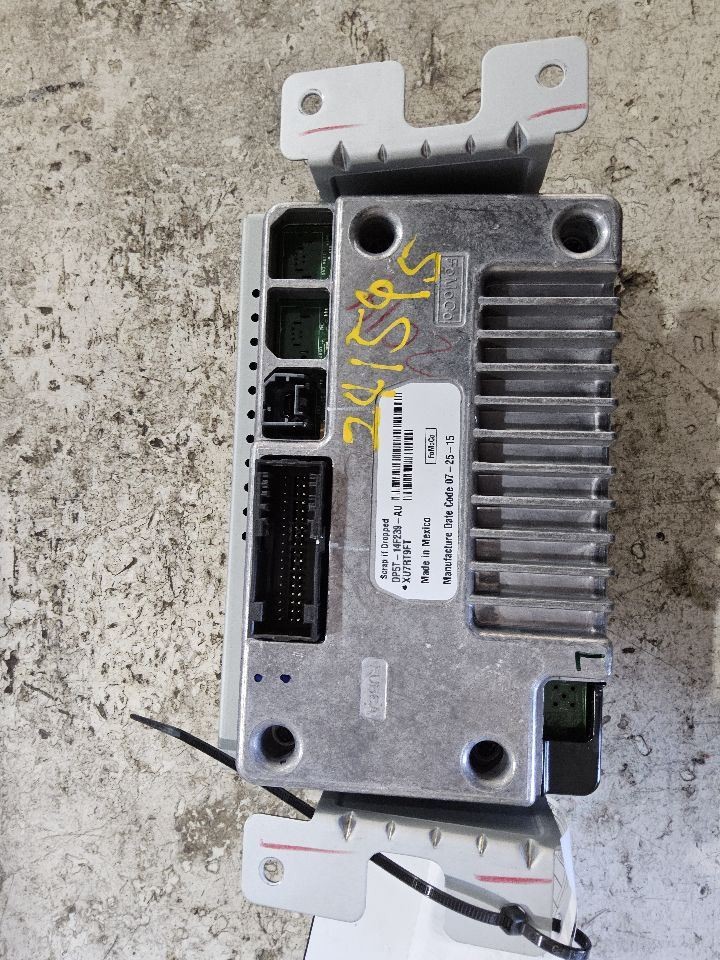 2013-2016 Lincoln MKZ Front Center Dash Screen