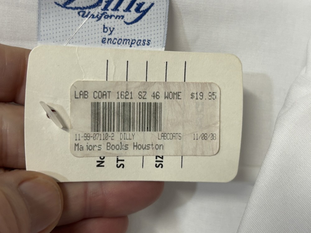 Dilly Uniforms by Encompass White 65/35 Cotton/Polyester Blend Lab Coat Size 46