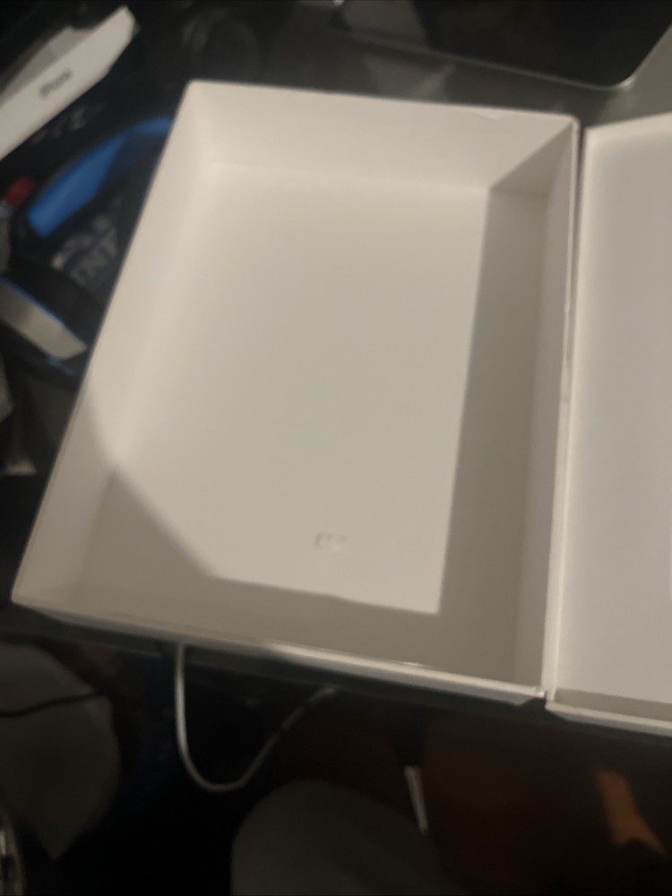 Apple iPad Pro Box