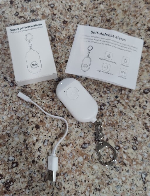 Smart Personal Alarm With Keychain and Flashlight - Tuya