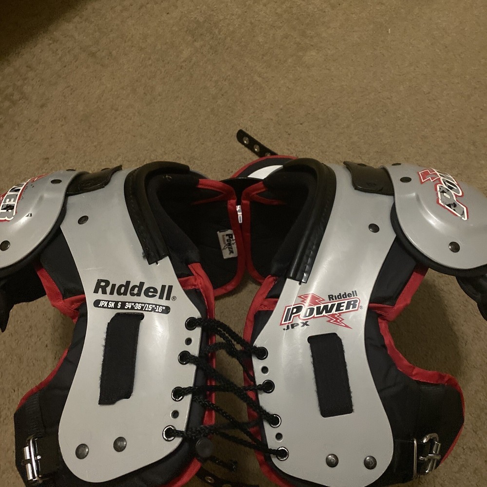 Riddle Shoulder Pads small