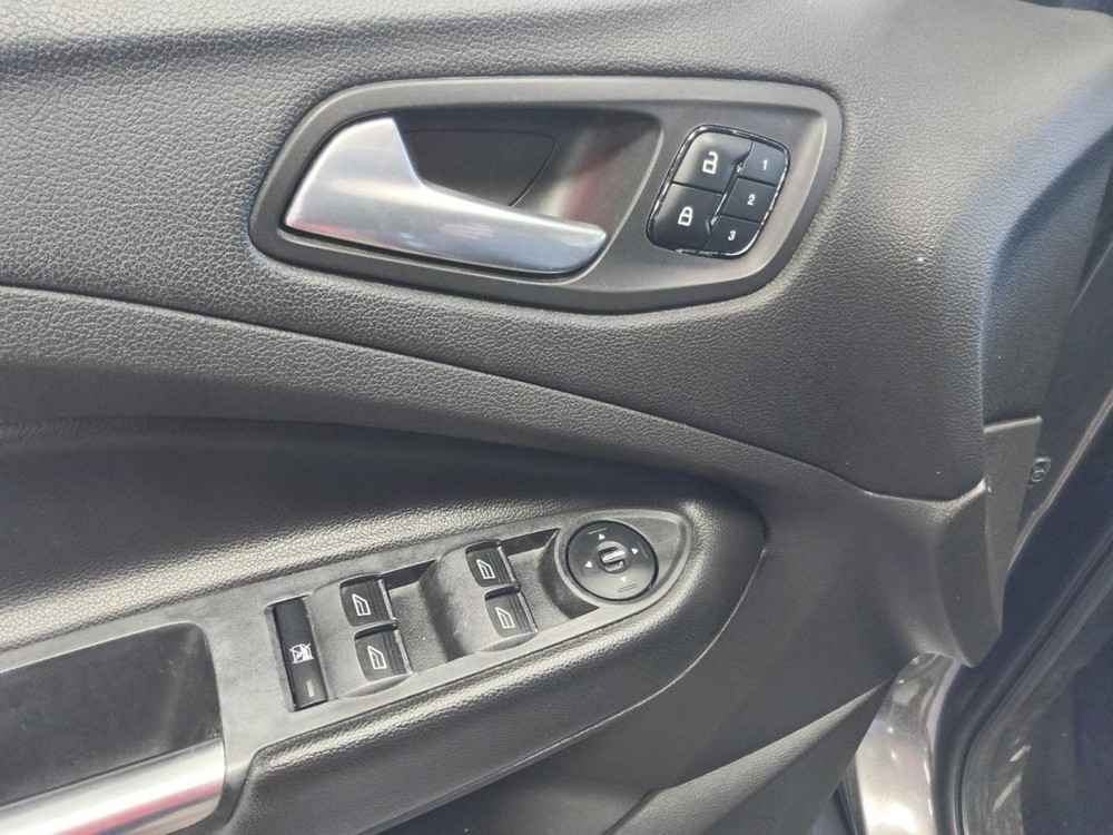 ESCAPE 2013 Battery Tray 647694