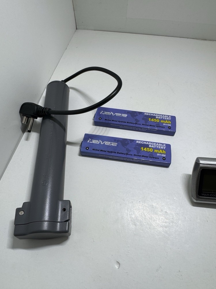 IRiver Multi-codec CD Player / FM Tuner Remote Controller + Accessories