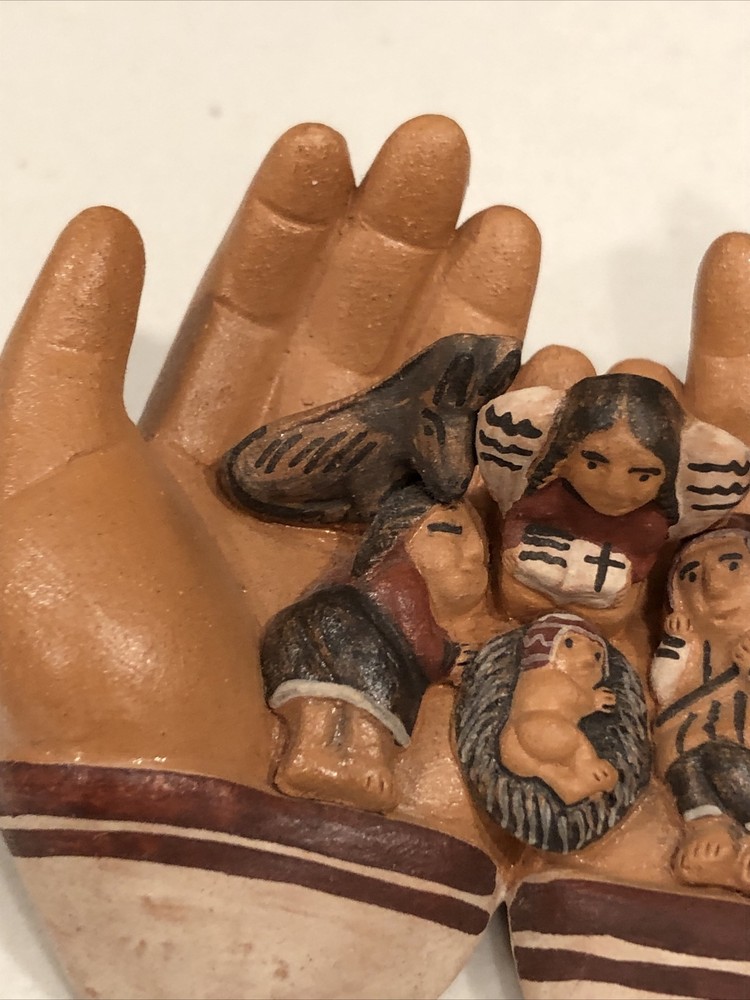 Nativity Scene Handmade Peru Peruvian Ceramic Cupped Hands