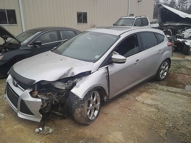 FOCUS 2014 Fuse Box Cabin 6590