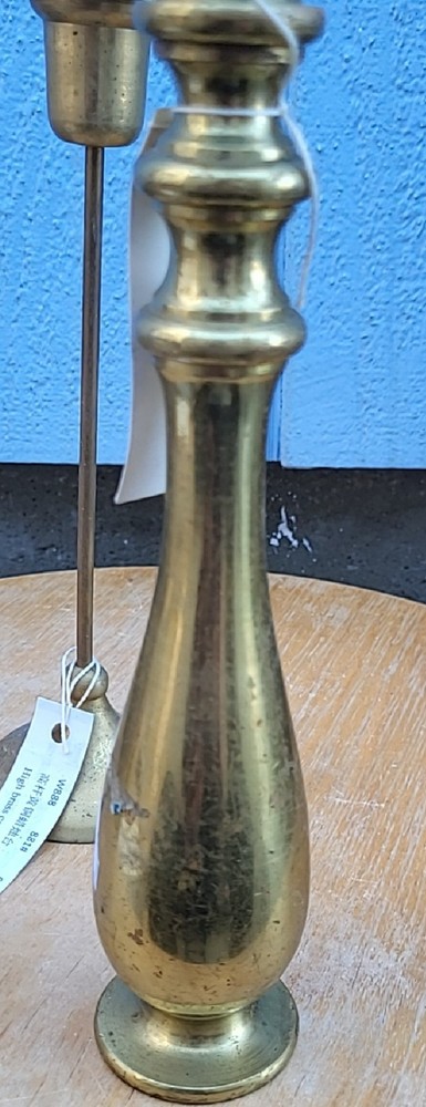 8 decorative and practical bronze objects j1