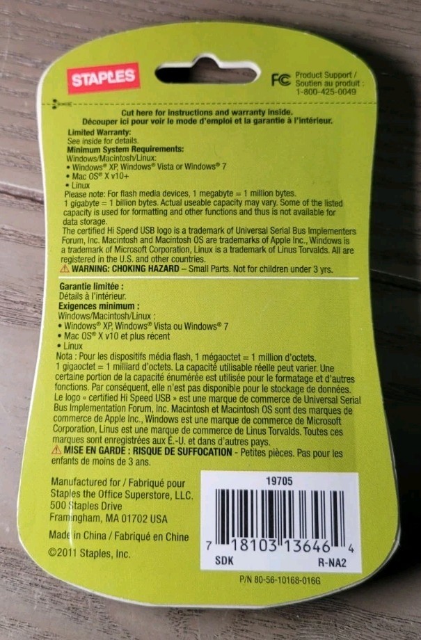 Staples Relay USB Flash Drive 16GB