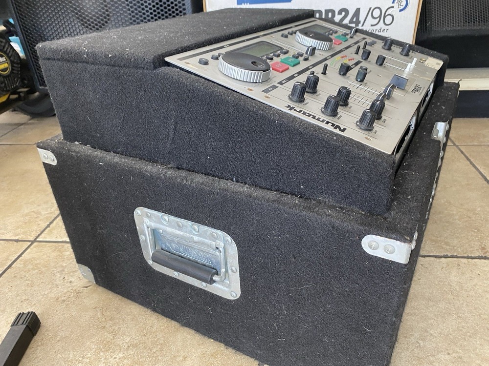 Numark CDMIX2 Professional CD Mixing Console Duel Player Fully Flight Cased