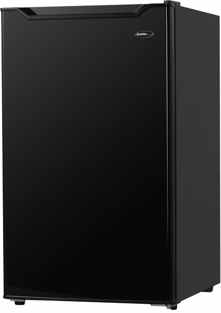 Danby 3.2 cu. ft. Compact Refrigerator Auto Defrost (Black)