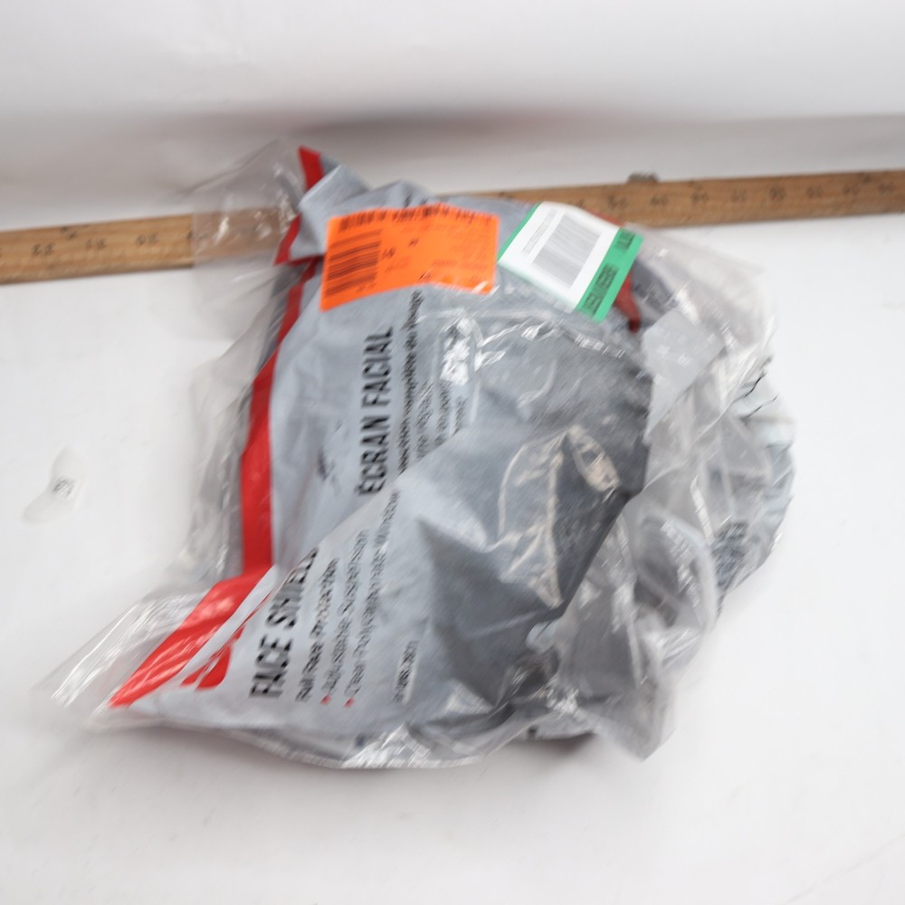 3M Faceshield  Clear Polycarbonate - Missing Shield