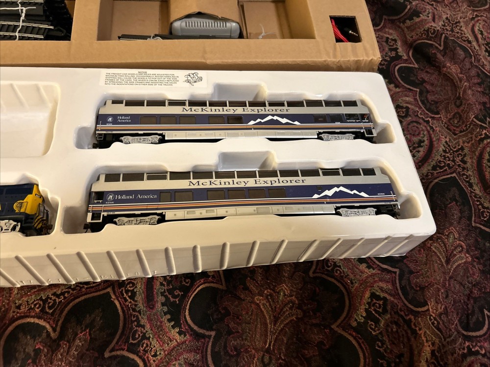 Bachmann 00743 McKinley Explorer (HO Scale) Train Set Open Box Unused