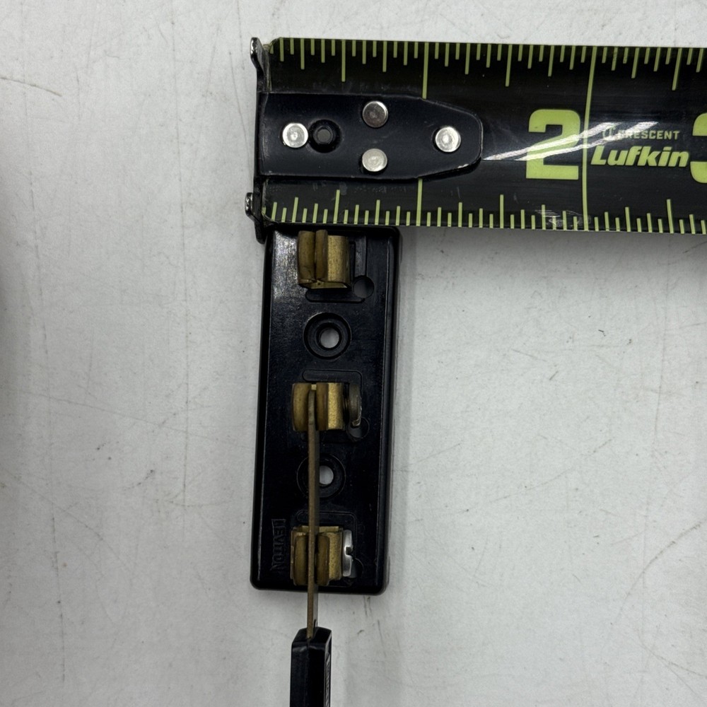 VINTAGE LEVITON BAKELITE SINGLE POLE DOUBLE THROW KNIFE SWITCH