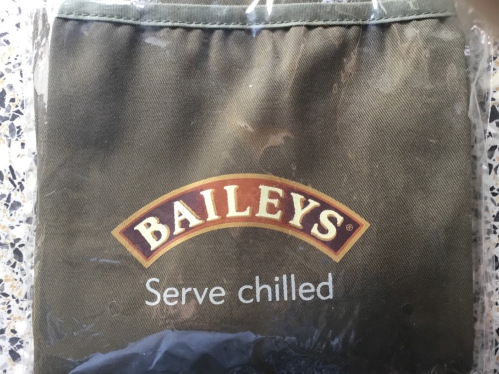 Baileys Irish Cream 'Served Chilled' Polyester/Cotton Apron