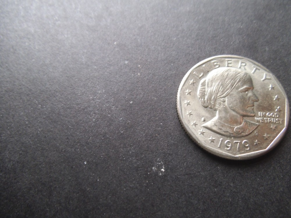 1979  S Susan B Anthony Dollar Error Completely Filled S   Mint