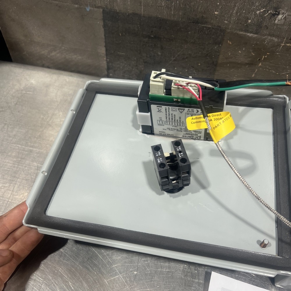 PROSENSE DPM2-AT-HL DIGITAL PANEL METER Enclosure Nos Surplus