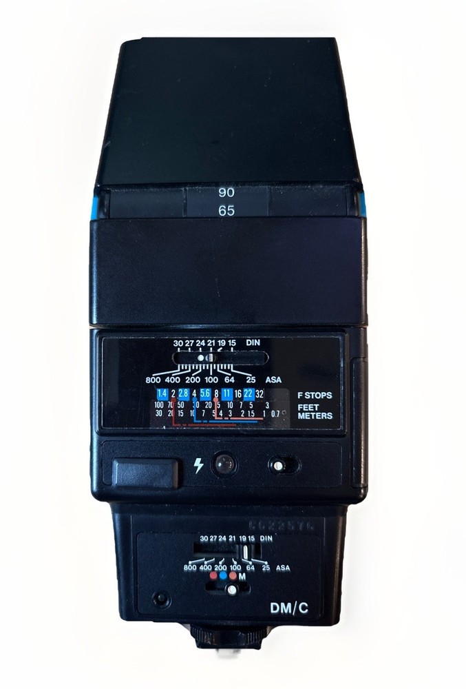 Vivitar Auto Thyristor 3700 Electronic Camera Flash