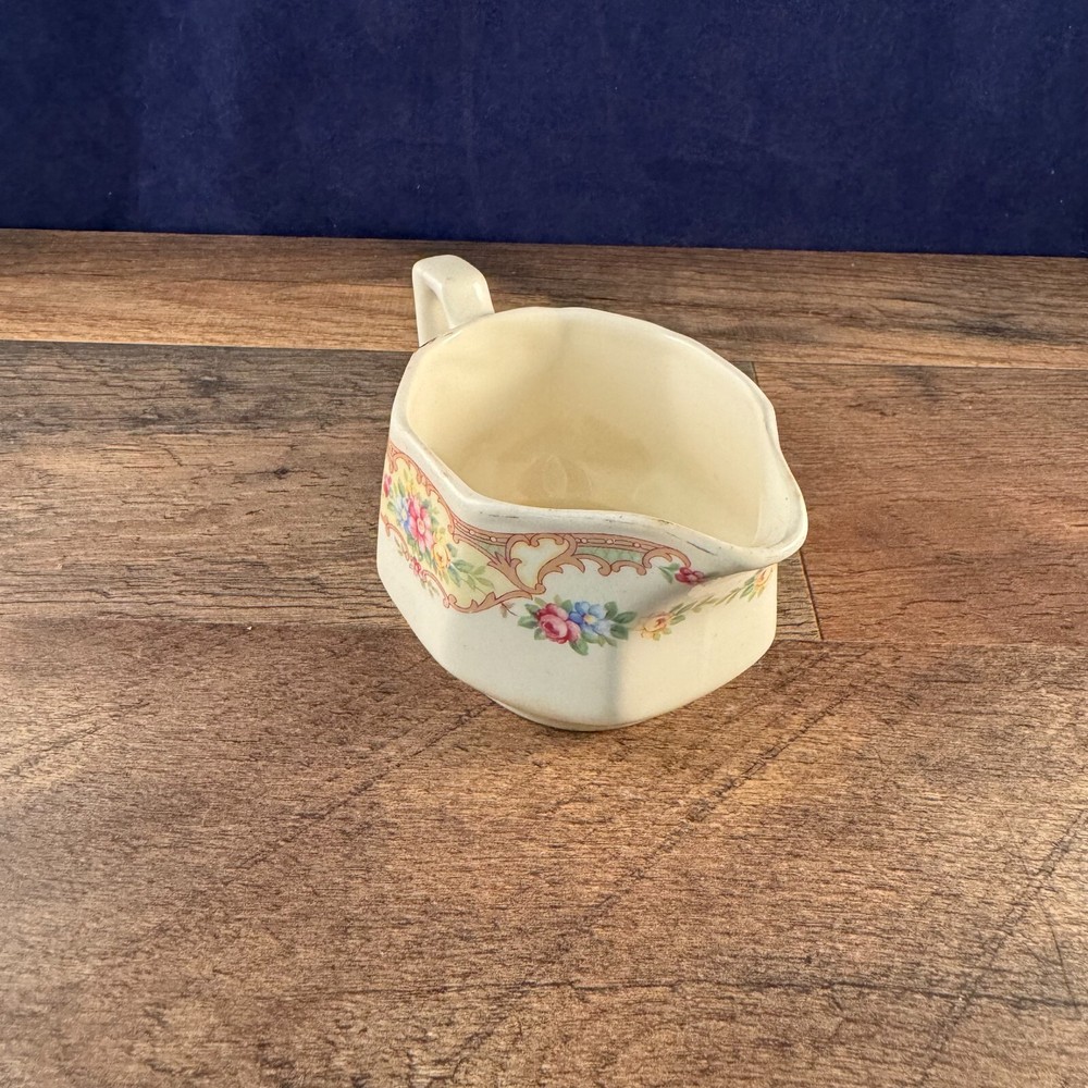 Mini CreamerMildred by Mount Clemens