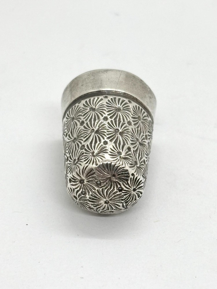 Antique Solid Silver Silver Charles Horner Thimble - 6g / Size 7