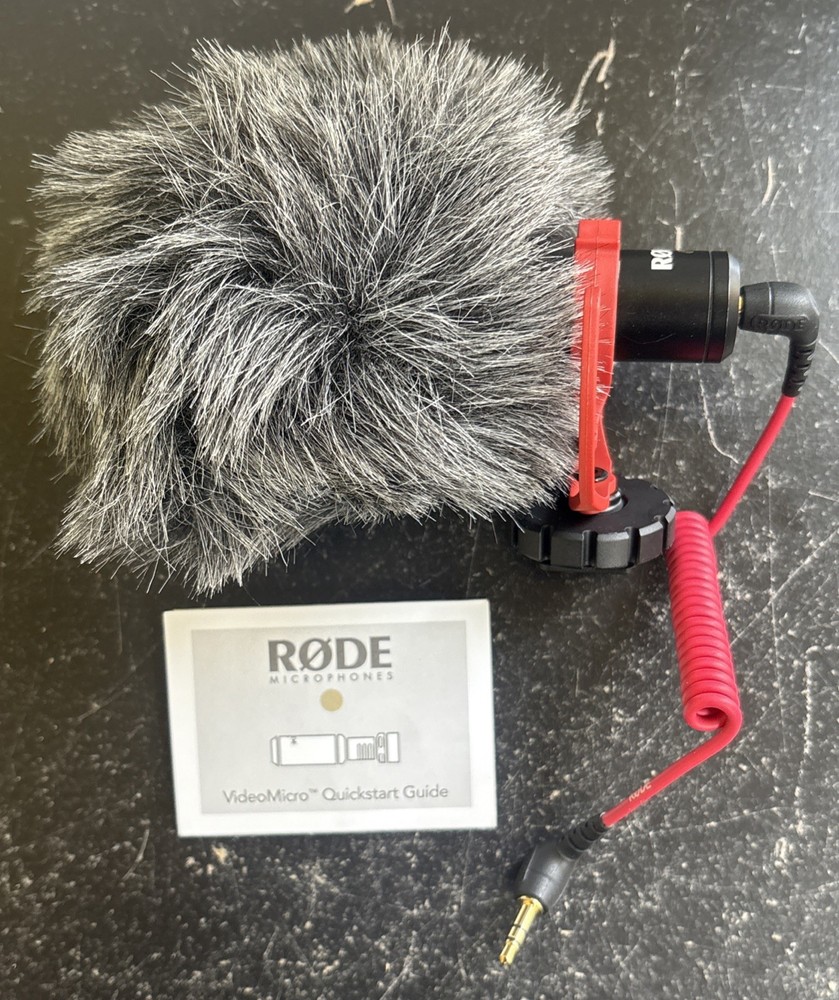 RODE VideoMicro Compact On-Camera Mic w/ Rycote Lyre Shock Mount & Wind Shield