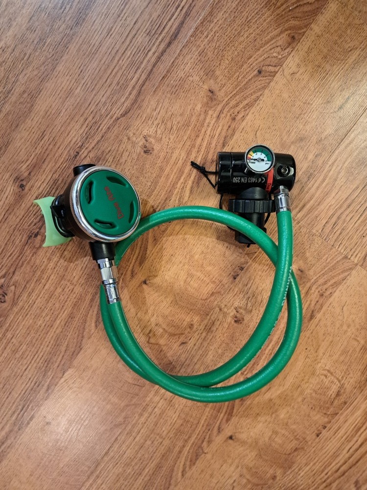 Dive Rite RG2500 / 250 O2 regulator set
