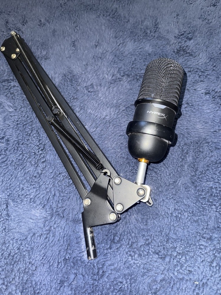 Microphone Solo Cast With Microphone Stand Very Good Condition
