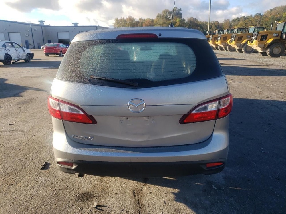 5 2013 Glove Box 4925474