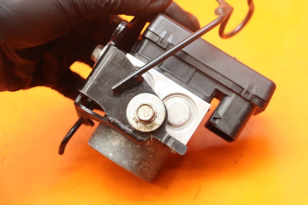 2013-2015 KAWASAKI NINJA 650 OEM ABS PUMP UNIT MODULE