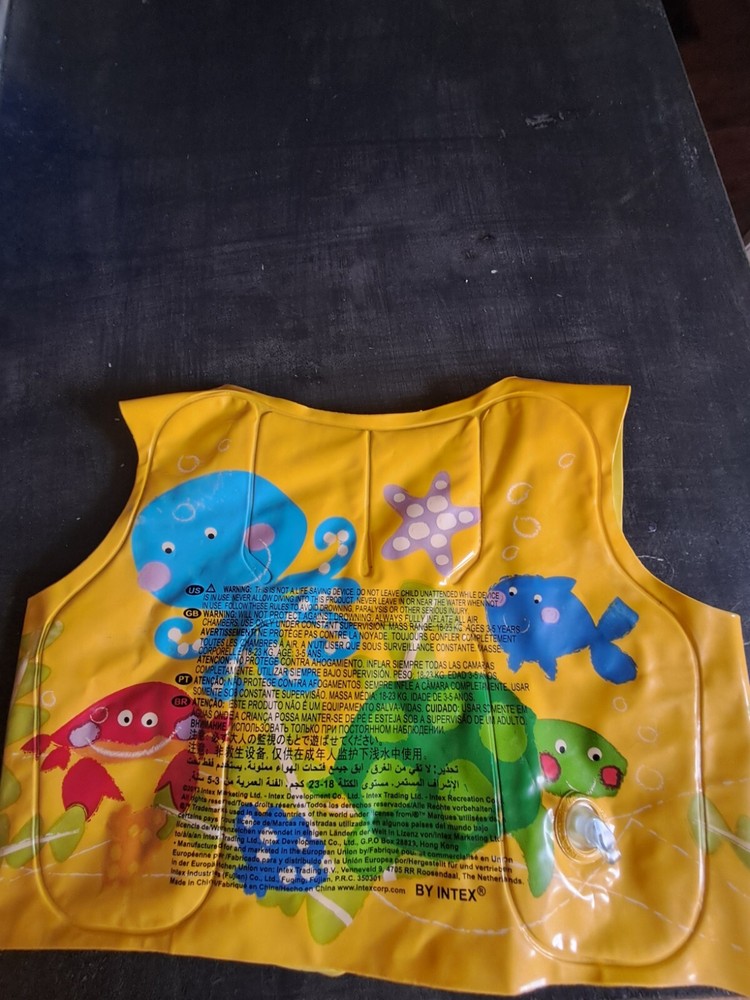 Kids Adjustable Blow Up Life Vest