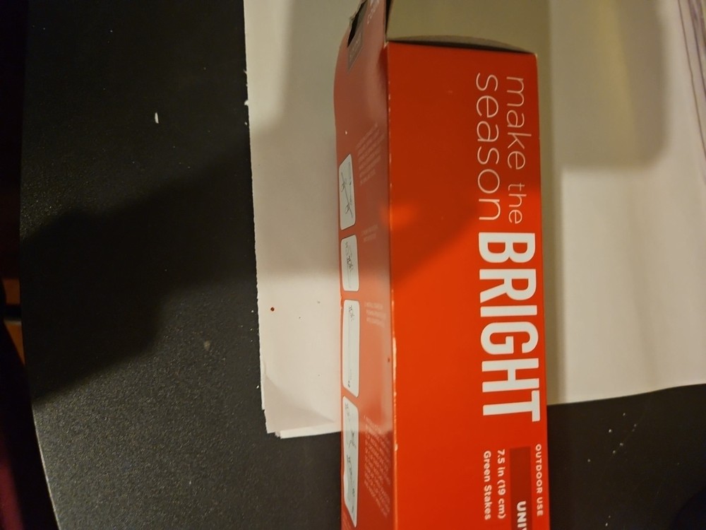 Living Solutions Universal Light Stakes 25 ct.