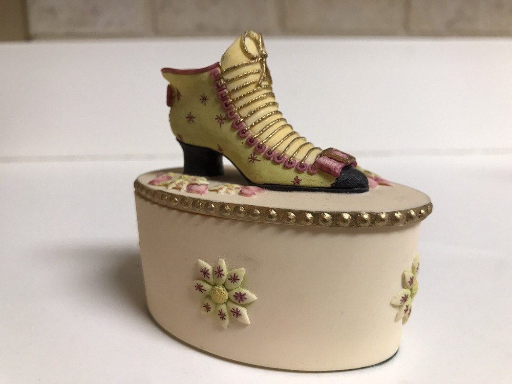 Willow Hall Charlotte Trinket Box