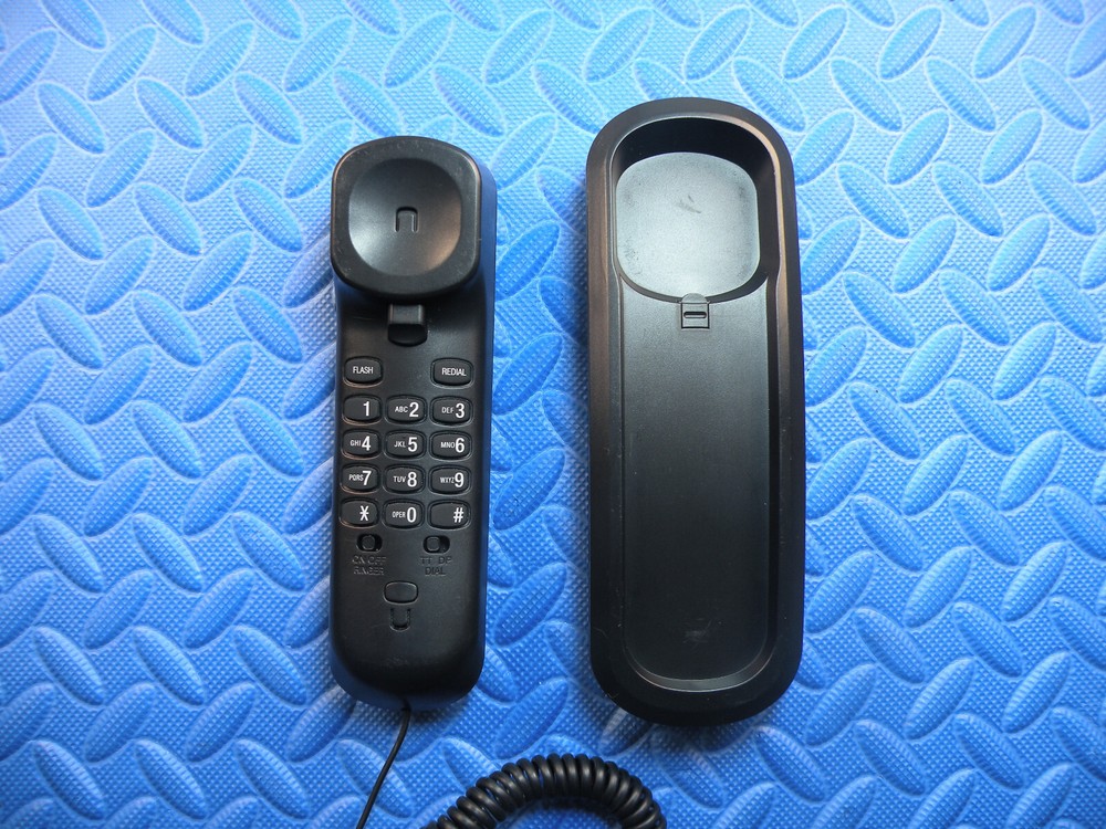 VTech CD1104 TrimStyle Corded Basic Telephone - Black