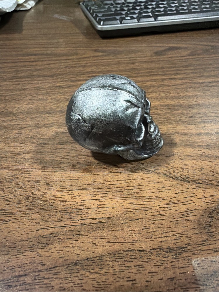 Silver Plastic Skull 1.5” X 1.5” X 1.5”