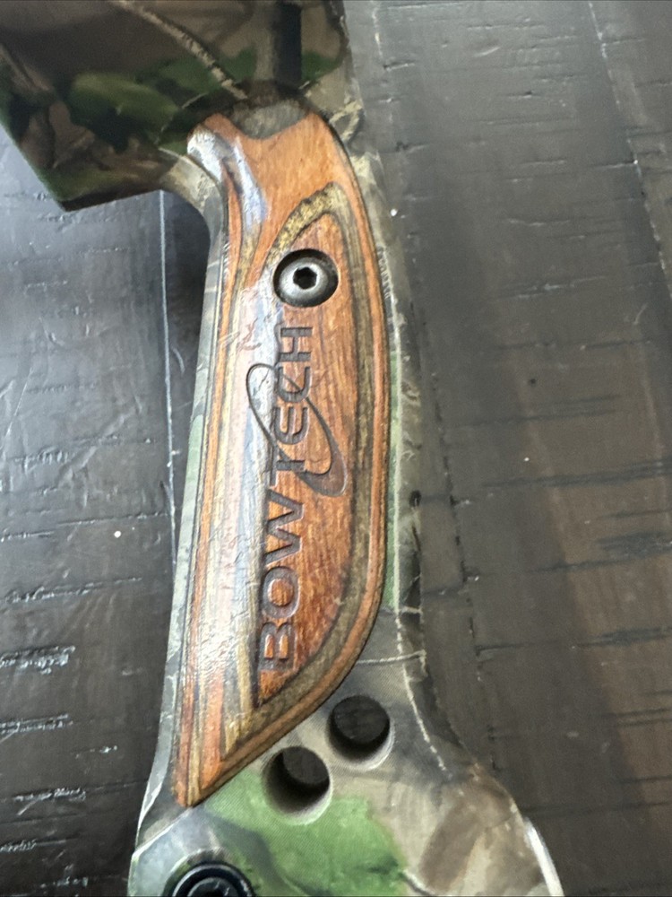 Bowtech Captain Rh 70 Lb Compound Bow