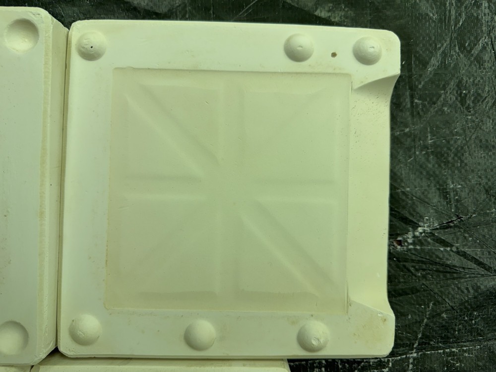 VINTAGE ARNEL'S CERAMIC MOLD #281A & #281B TILES