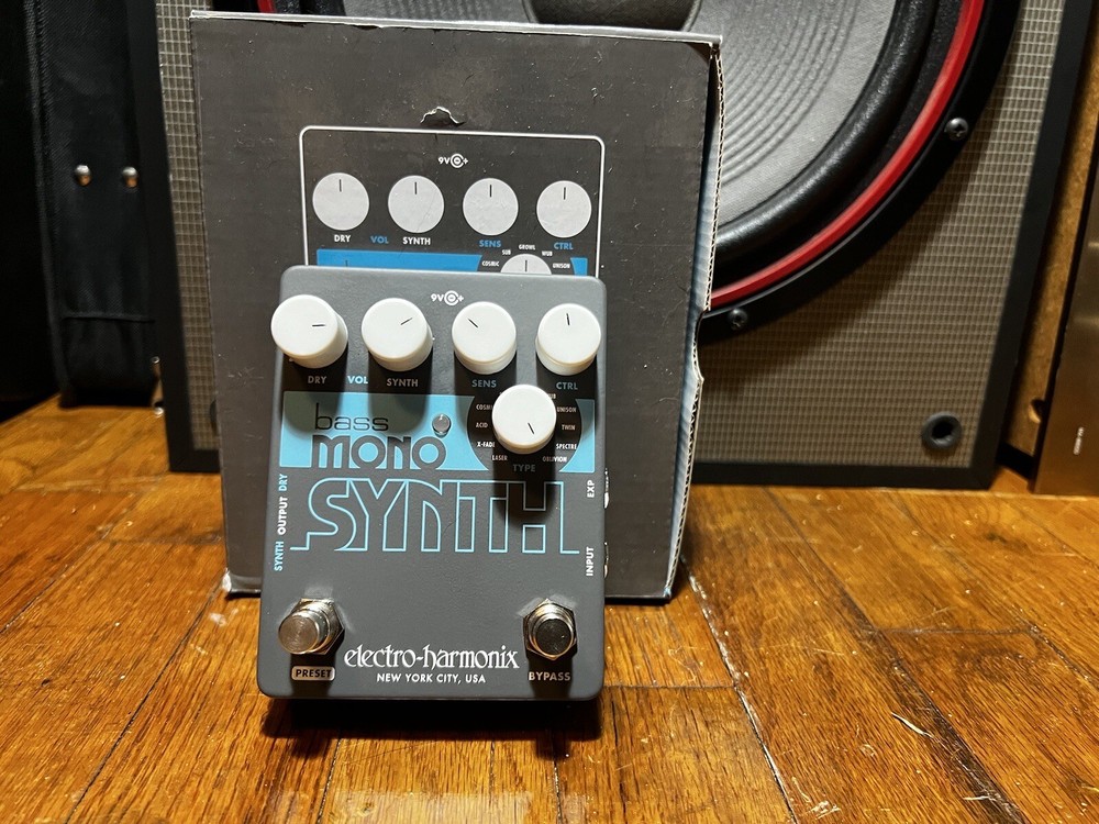 Electro-Harmonix Bass Mono Synth Pedal