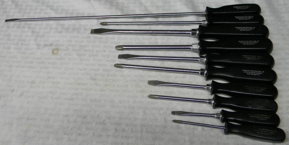 SNAP-ON 10PC BLACK HARD HANDLE COMBINATION DRIVE SCREWDRIVER SET