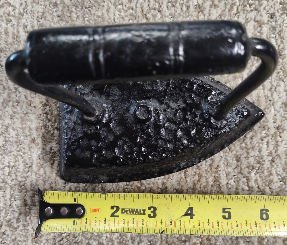 🗽VINTAGE IRON -NICE PIECE