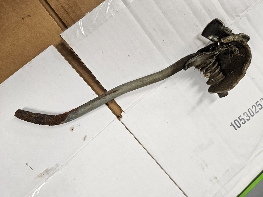 bicycle RAM ROD convertible kick stand