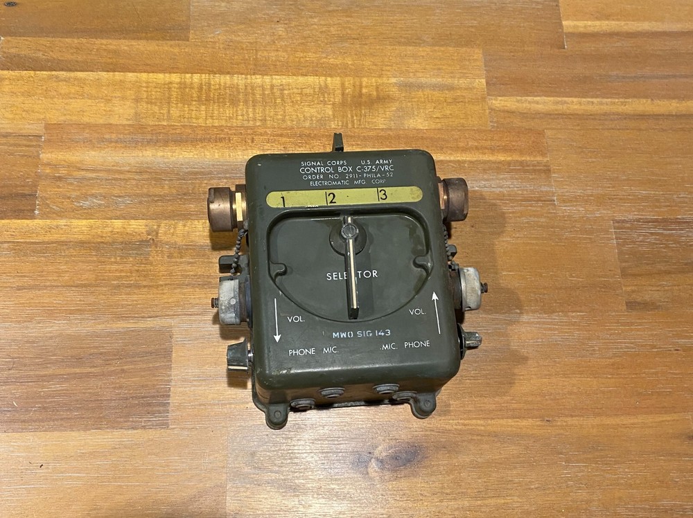 US Army signal Corps Radio Control Box