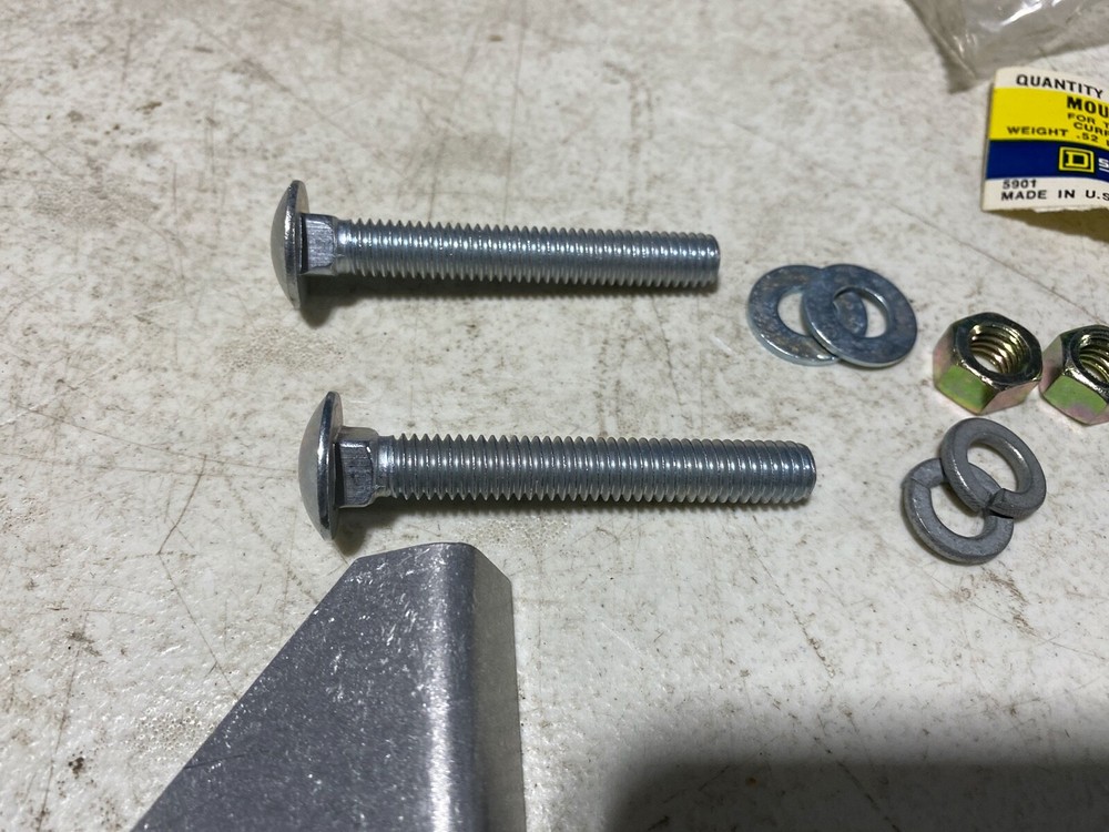 One (1) Square D MB-31 Mounting Bracket for Type 100 & 200 Current Transformers