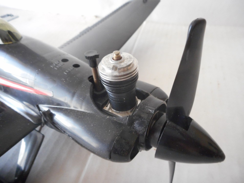 Cox Thunderbolt .049 Engine Powered Model Airplane Ex